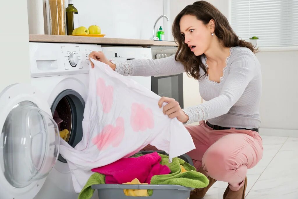 استفاده از مقدار نامناسب مواد شوینده به لباس و ماشین لباسشویی آسیب میزند.